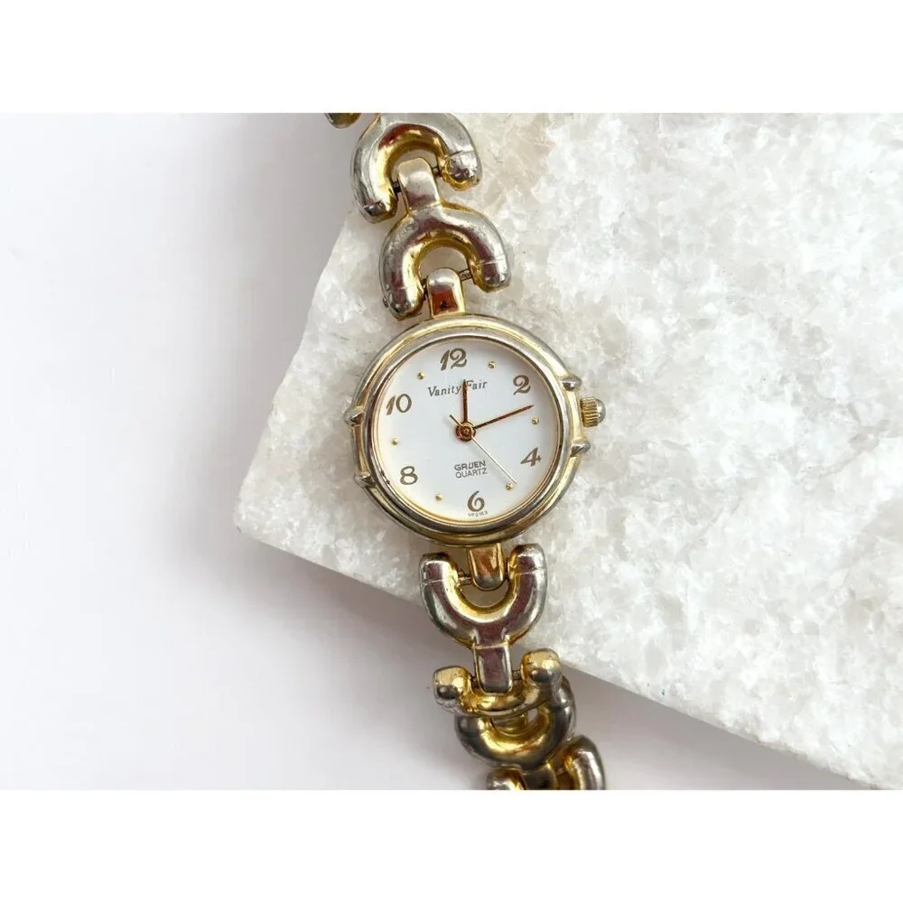 Vanity Fair Gruen Gold T Women's Analog Vintage Wristwatch - 18mm - WORKS!
